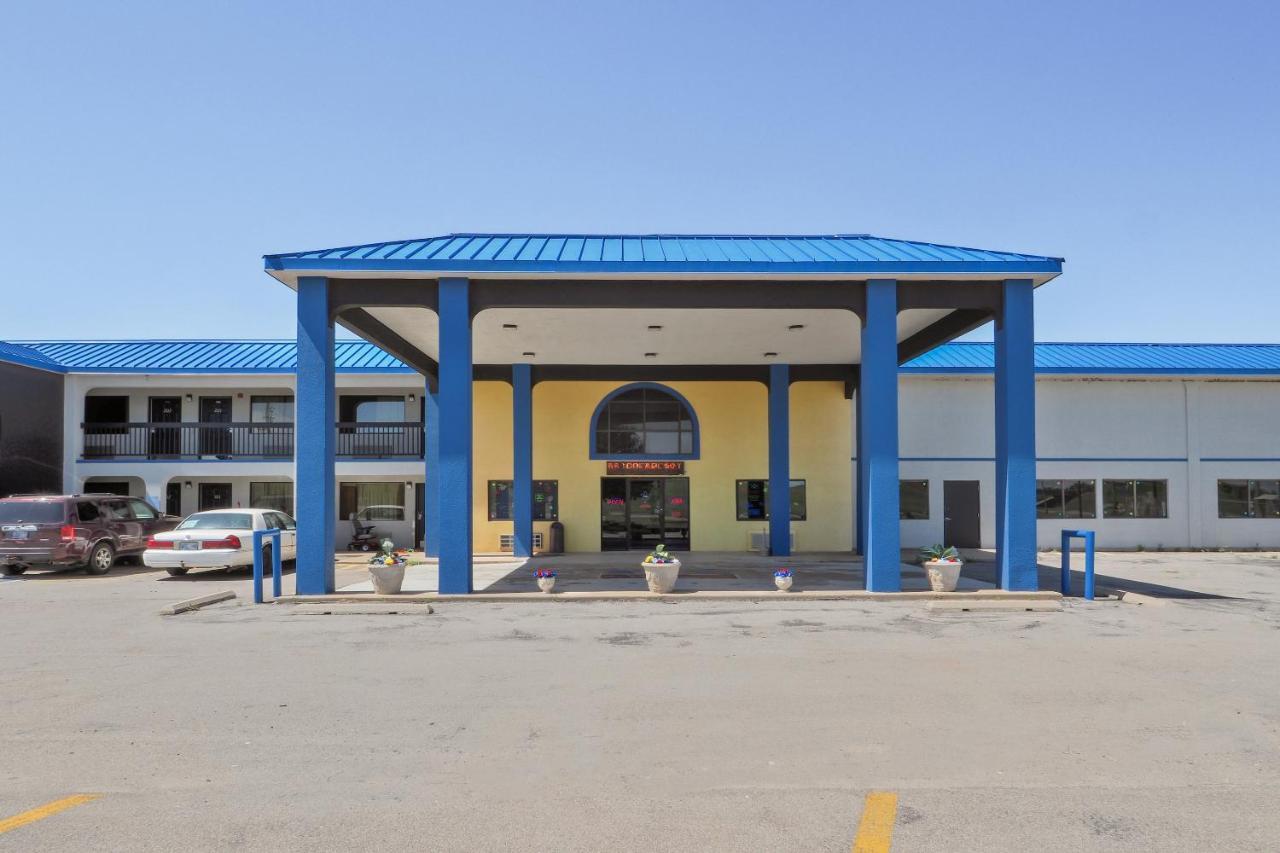 Lonestar Inn & Suites, Erick Ok Hwy 40 By Oyo Exterior foto
